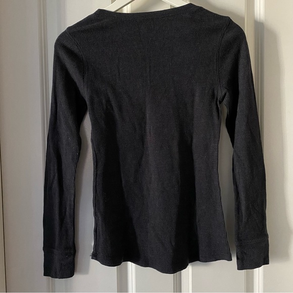 🌸3/$30🌸 Old Navy Women’s Grey Scoop Neck Long Sleeve Top - Picture 3 of 4